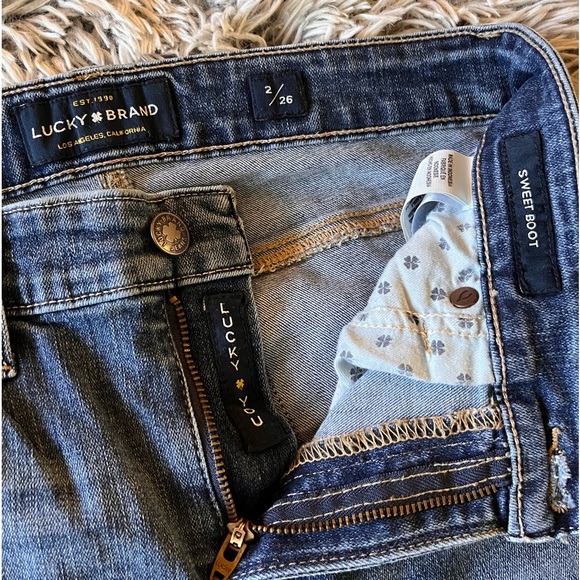 Lucky Brand Sweet Boot jeans - Picture 2 of 4